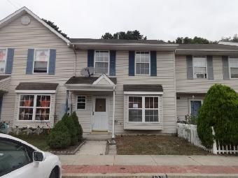 101 Grant Ln, Berlin, NJ 08009