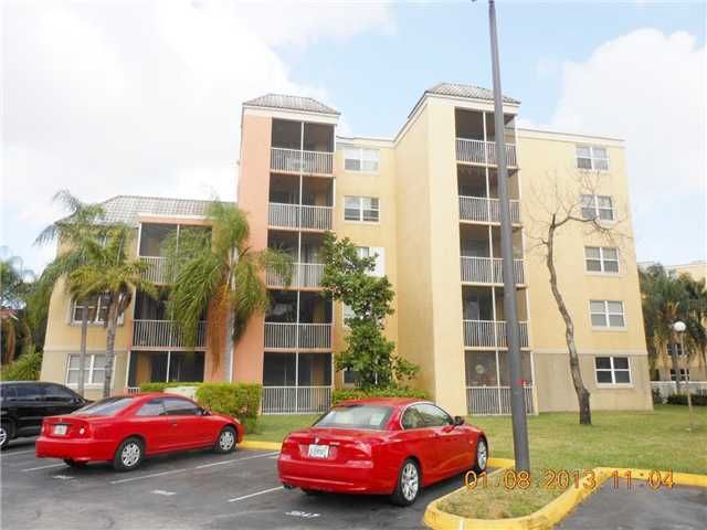 8255 LAKE DR # 506, Miami, FL 33166