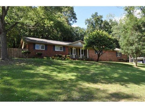 3043 Summer Lake Drive, Gainesville, GA 30506