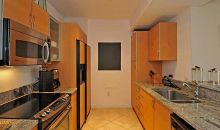 18800 NE 29 AV # 723 Miami, FL 33180