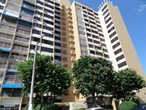 1 Cond El Atlantico Apt 1204, Toa Baja, PR 00949