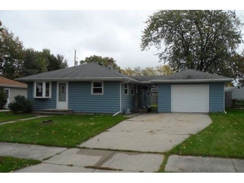 946 Evans St, Neenah, WI 54956