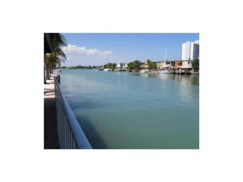 7207 BAY DR # 11, Miami Beach, FL 33141