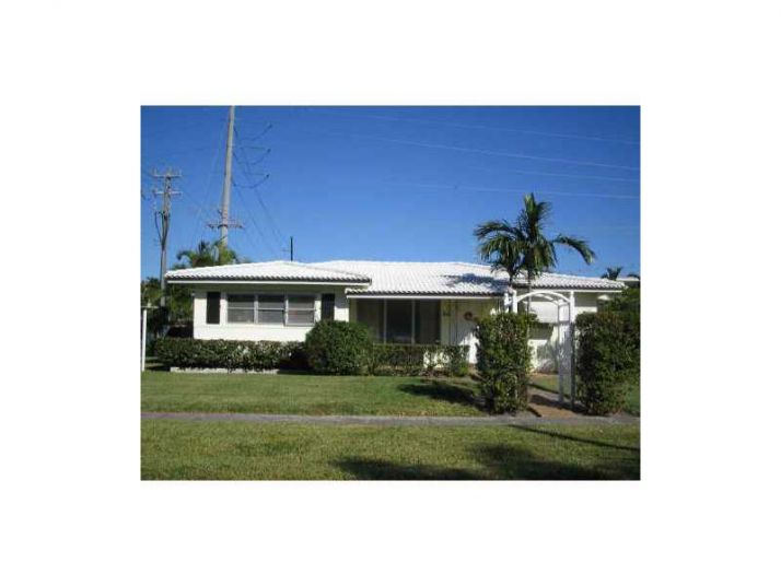 301 SE 3 TE, Dania, FL 33004