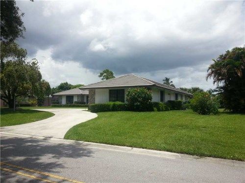 528 MUIRFIELD DR, Lake Worth, FL 33462