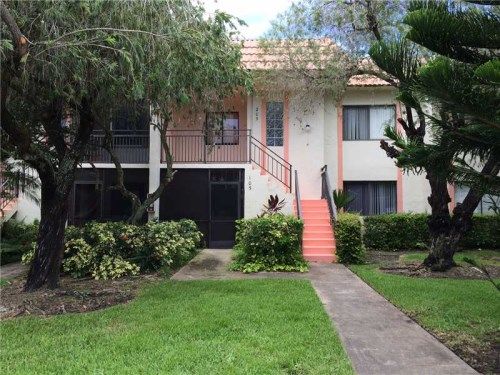 417 LAKEVIEW DR # 205, Fort Lauderdale, FL 33326