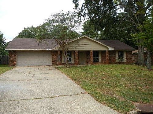 1156 Running Brook Dr, Shreveport, LA 71118