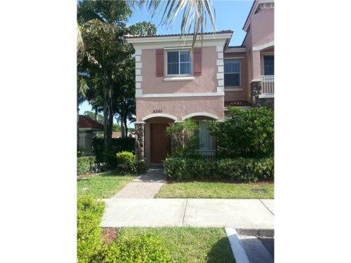 8265 SW 25 CT # 101, Hollywood, FL 33025