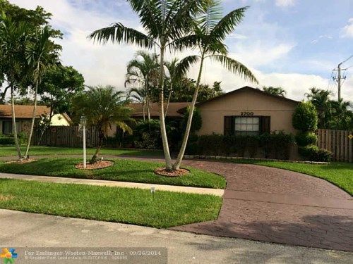 2700 NW 108TH TER, Fort Lauderdale, FL 33322