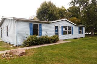 11208 S 250 West, Silver Lake, IN 46982