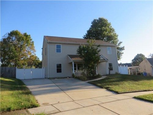 51 Parkside Circle, Levittown, PA 19056