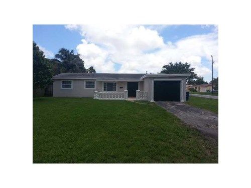 2121 UTOPIA DR, Hollywood, FL 33023