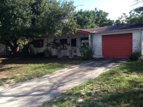 1420 Honor Dr, Holiday, FL 34690