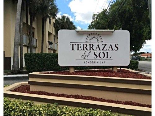 2760 W 76 ST # 212, Hialeah, FL 33016