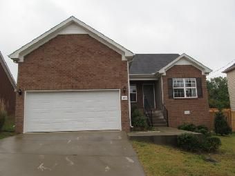 1100 Shire Dr, Antioch, TN 37013