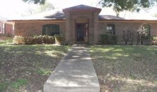 613 Fall Wheat Ct Desoto, TX 75115