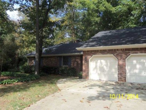 8323 Seven Oaks Drive, Jonesboro, GA 30236