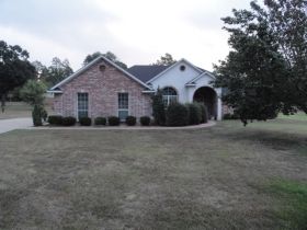 2356 N Cerliano Rd, Longview, TX 75605