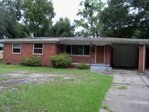 5706 Oliver St, Jacksonville, FL 32211