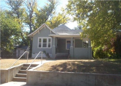 209 W 9th Street, Newton, KS 67114