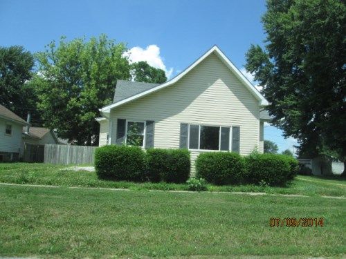 108 E Walnut St, Sharpsville, IN 46068