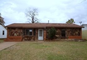 110 Devonshire Dr, Wichita Falls, TX 76302