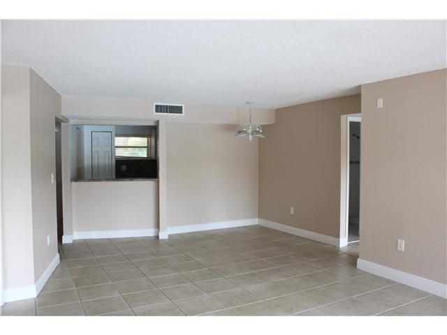 4255 N UNIVERSITY DR # 212, Fort Lauderdale, FL 33351