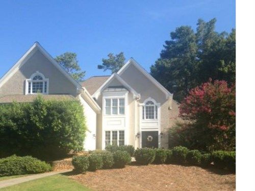 5568 Fallsbrook Trace Nw, Acworth, GA 30101