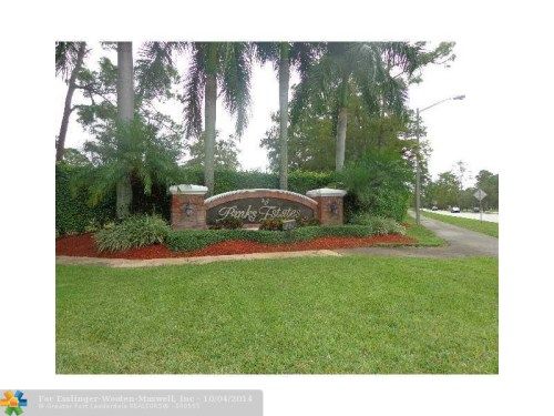 826 FOREST GLEN LN, West Palm Beach, FL 33414