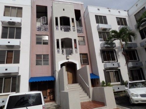 Cond Golden Ct Apt L-401, San Juan, PR 00918