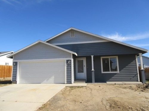 513 N Iler Street, Moxee, WA 98936