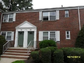 35b Carolyn Ter, Roselle, NJ 07203