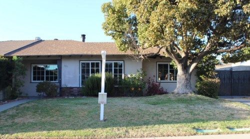 331 E. Plymouth St., Glendora, CA 91740