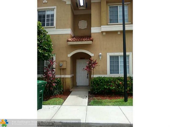 8804 Riverside St # 8804, Fort Lauderdale, FL 33321