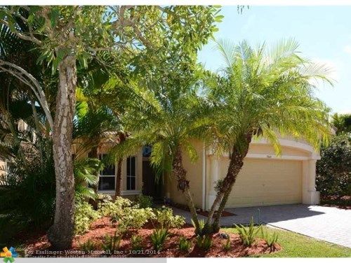 7864 NW 123RD AVE, Pompano Beach, FL 33076