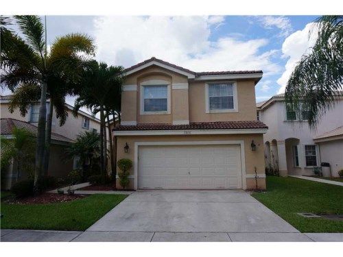 17450 SW 22 ST, Hollywood, FL 33029