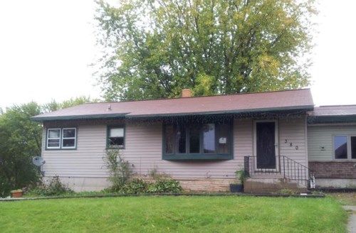 380 Edmaz St, Markesan, WI 53946