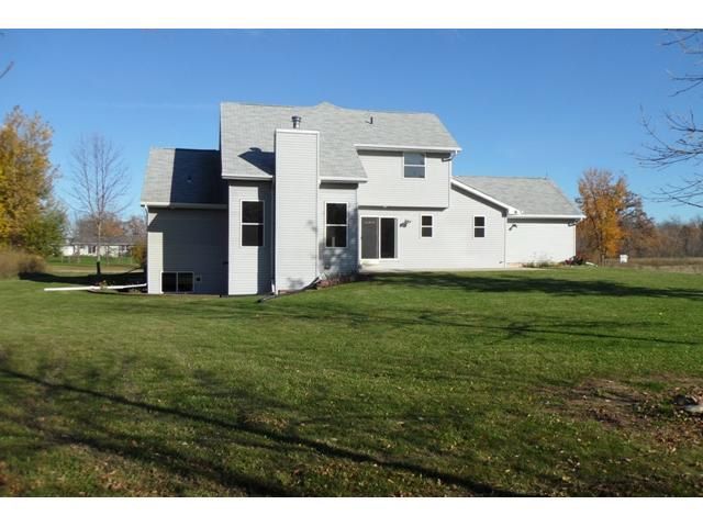 6231 Cartwright Rd, Winneconne, WI 54986