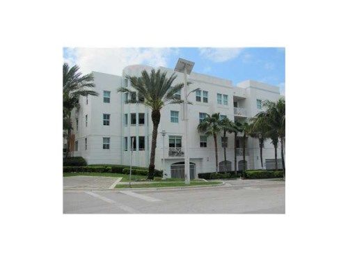 9172 COLLINS AV # 202, Miami Beach, FL 33154