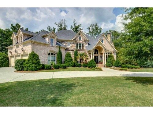 8245 Colonial Place, Duluth, GA 30097