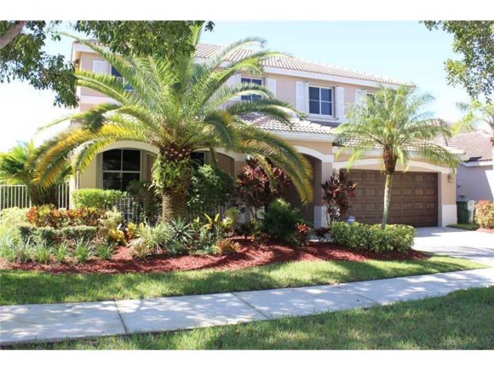 1701 SPARROW LN, Fort Lauderdale, FL 33327