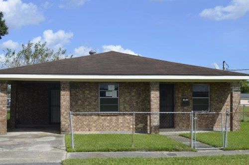 1813 Estalote Avenue, Harvey, LA 70058