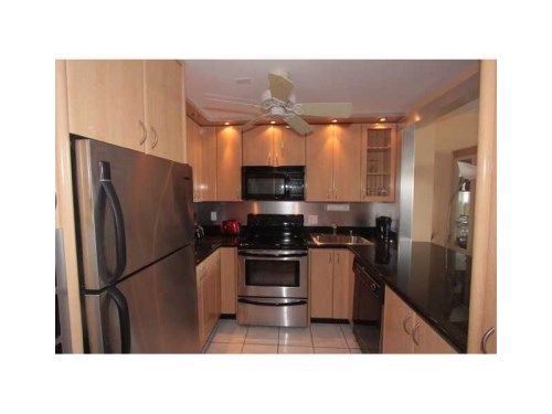 1817 S OCEAN DR Unit #616 # 616, Hallandale, FL 33009