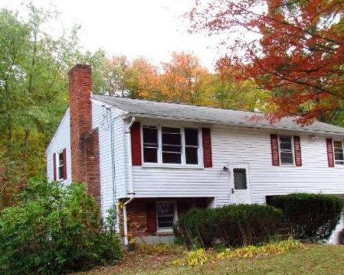 22 EISENHOWER DR, Norton, MA 02766