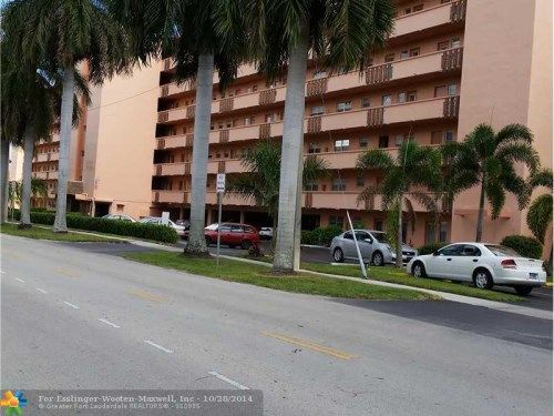 1000 NE 14th Ave # 111M, Hallandale, FL 33009