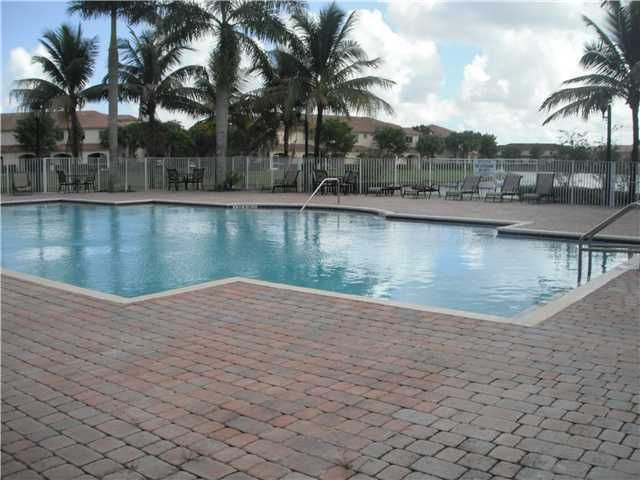 2518 SW 83RD TE # 103-4, Hollywood, FL 33025