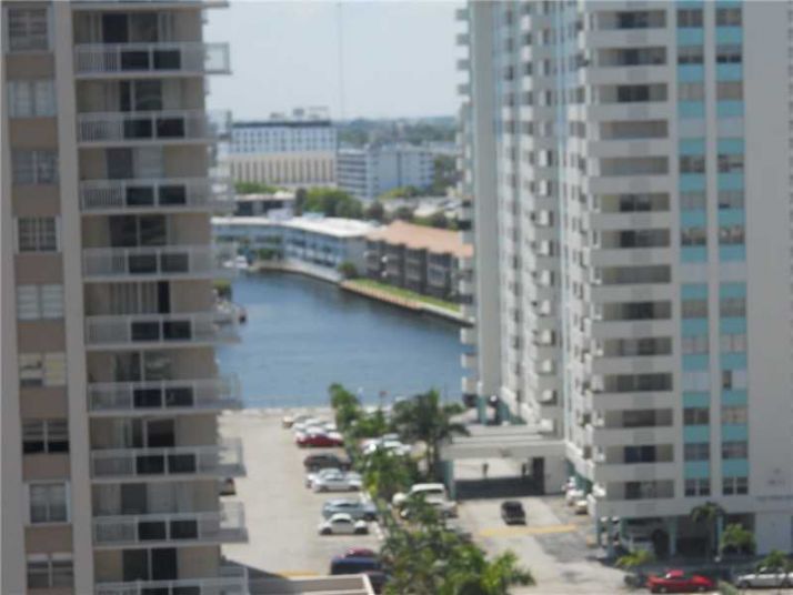 1850 OCEAN DR # 1106, Hallandale, FL 33009