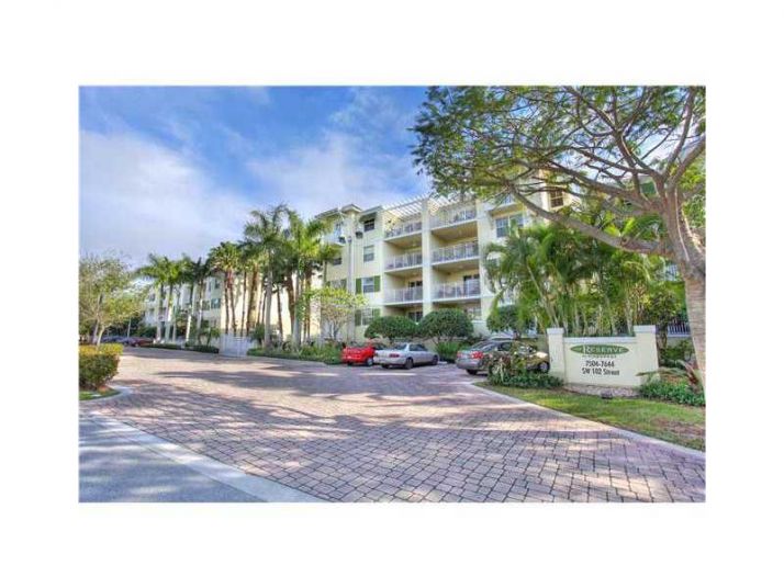 7576 SW 102 ST # 407, Miami, FL 33156