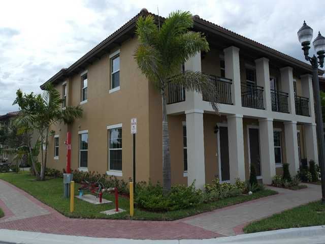 1532 SW 147TH AV # ., Hollywood, FL 33027