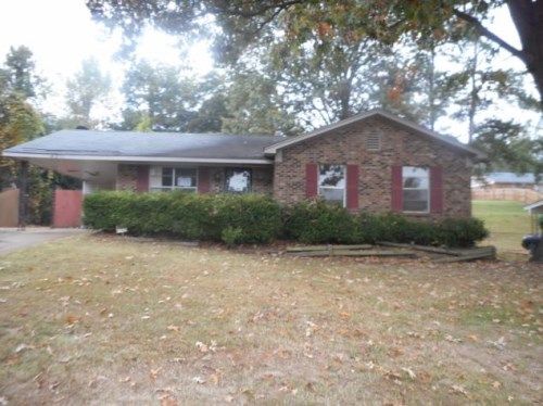 4211 Windermere Dr, Memphis, TN 38128